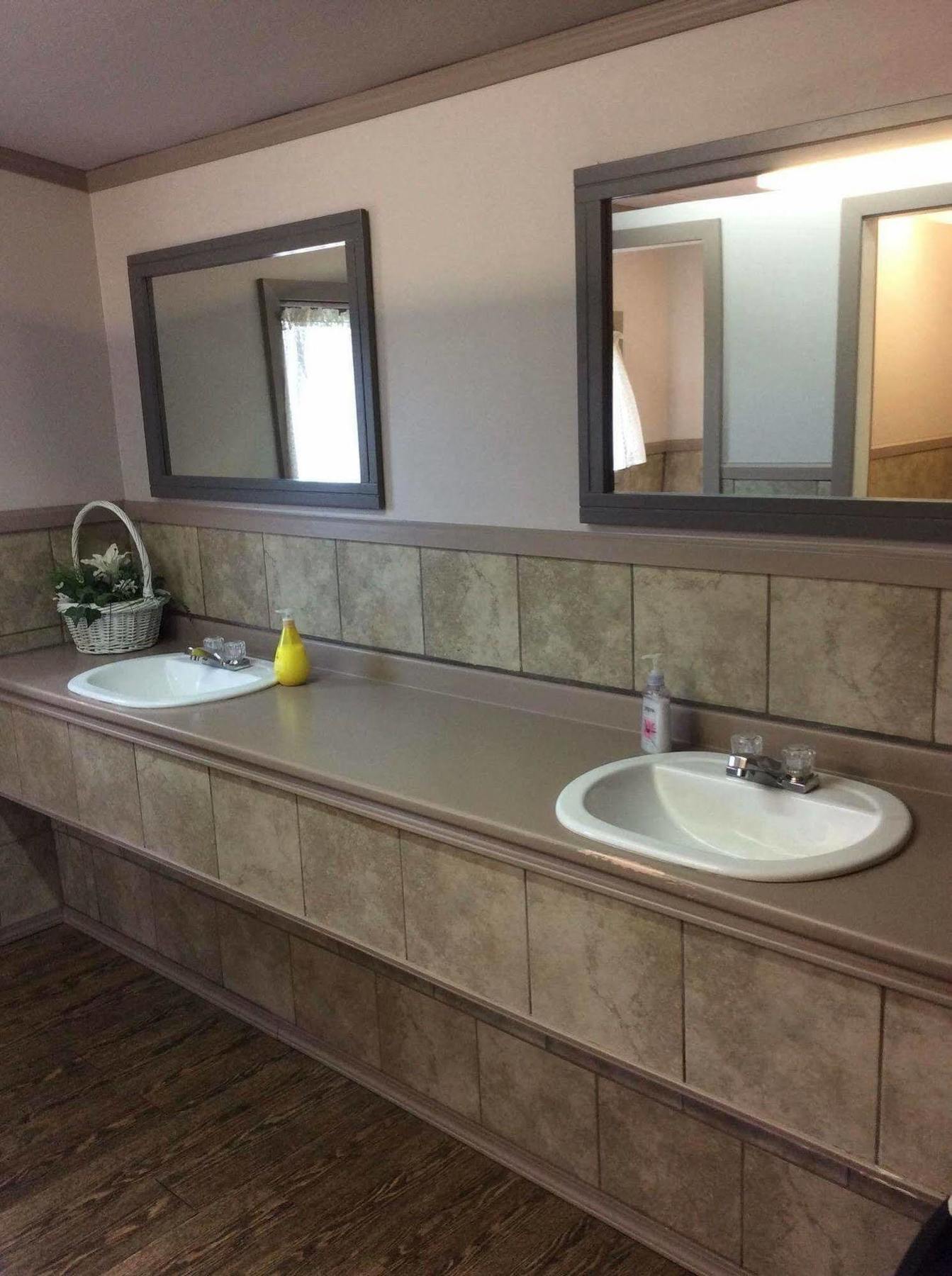 Chalet Inn Kitimat 외부 사진